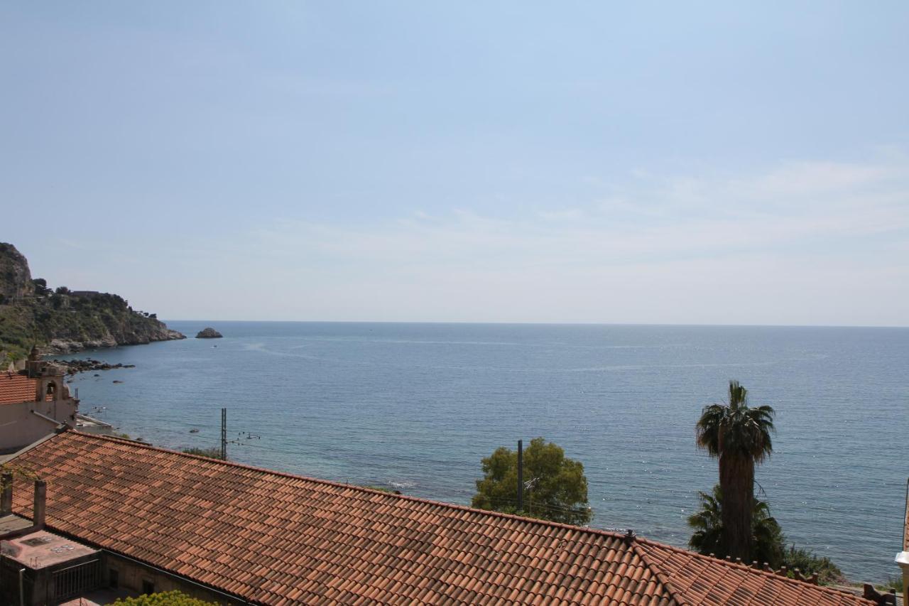 Naxos Sea Villa Taormina Bagian luar foto