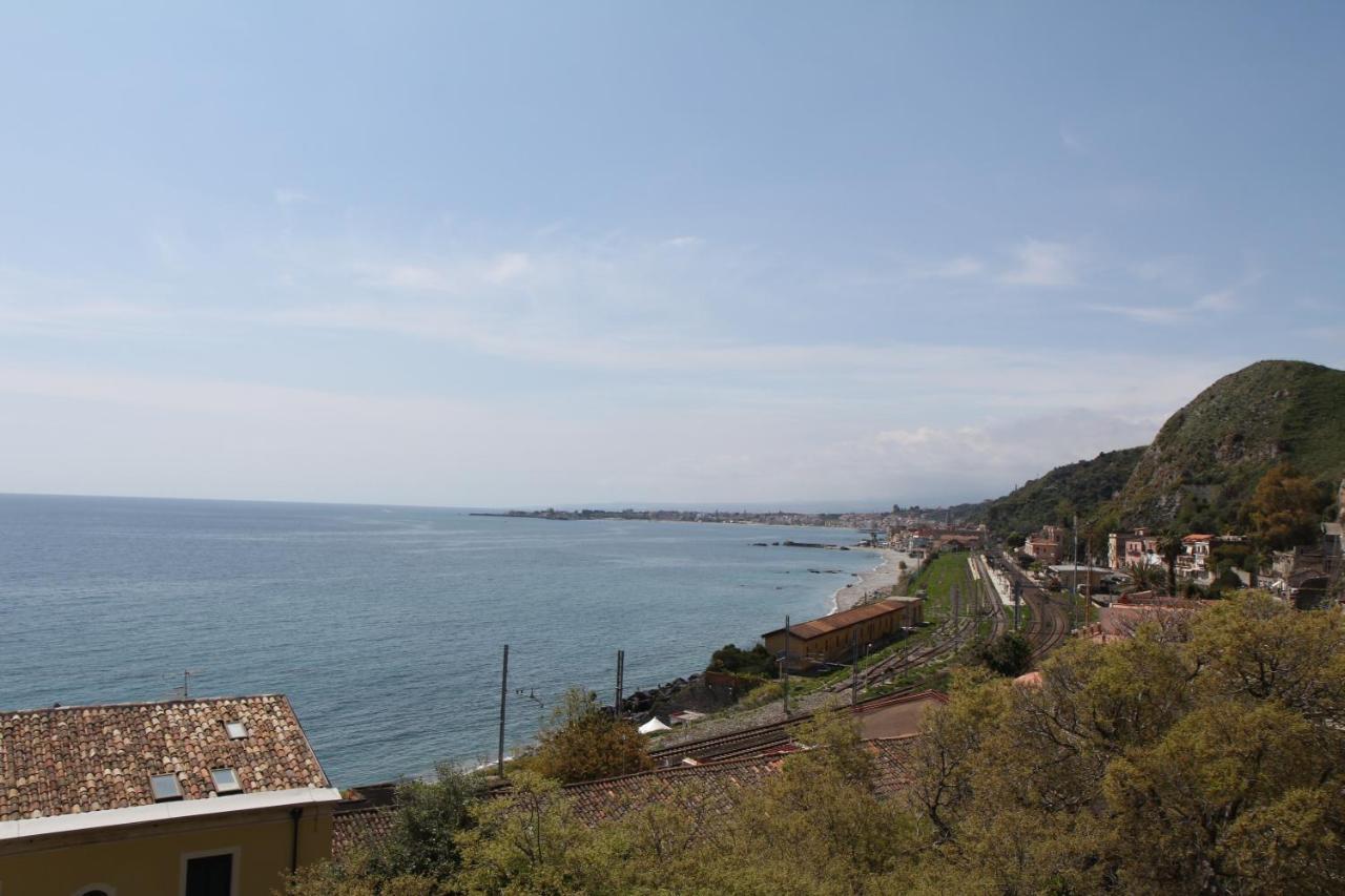 Naxos Sea Villa Taormina Bagian luar foto